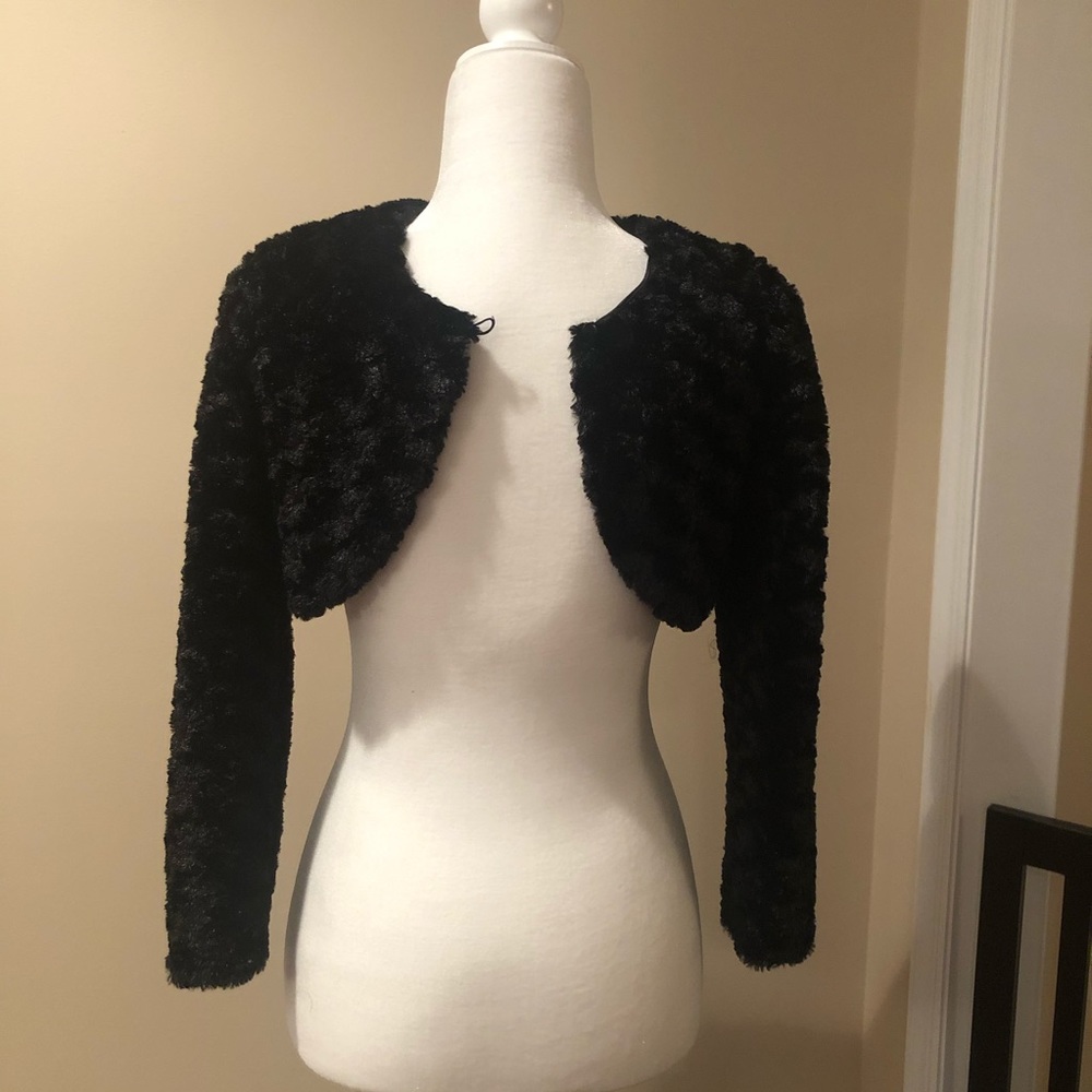 5/$25 Justice Furry Black Cape